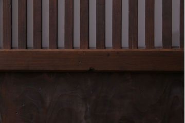 和製アンティーク　シンプルなデザインが魅力的な細身の格子戸(引き戸、建具)2枚セット