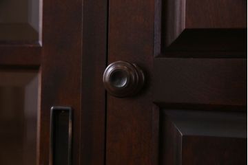 中古　北海道民芸家具　HM135　扉の面取りデザインが美しいサイドボード(定価約38万円)