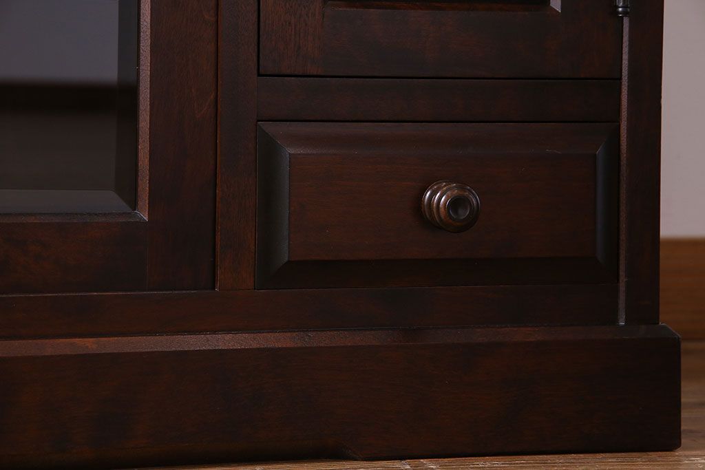 中古　北海道民芸家具　HM135　扉の面取りデザインが美しいサイドボード(定価約38万円)