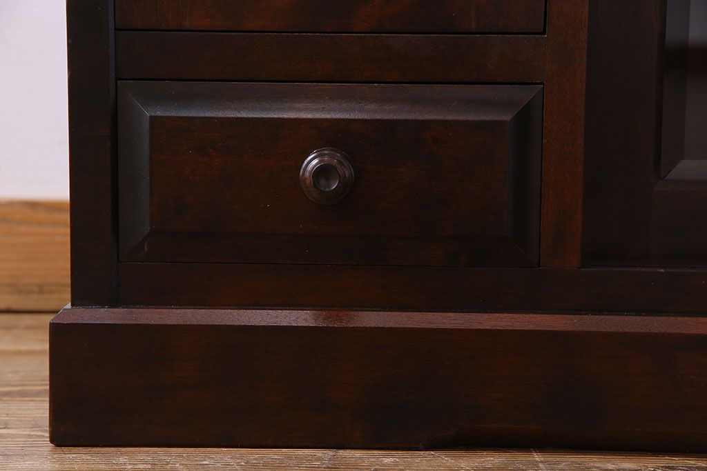 中古　北海道民芸家具　HM135　扉の面取りデザインが美しいサイドボード(定価約38万円)