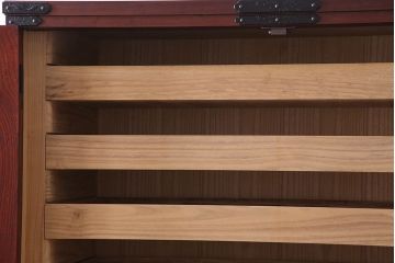 中古　民芸家具　金具が存在感を引き立てる衣装タンス(和タンス、引き出し)