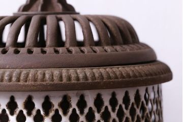 アンティーク雑貨　和製アンティーク　使い込まれた渋さが魅力の小振りなストーブ