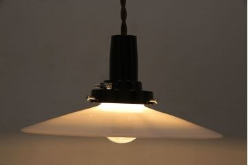 昭和レトロ　温かみのある平笠のシェード(電笠)(2)