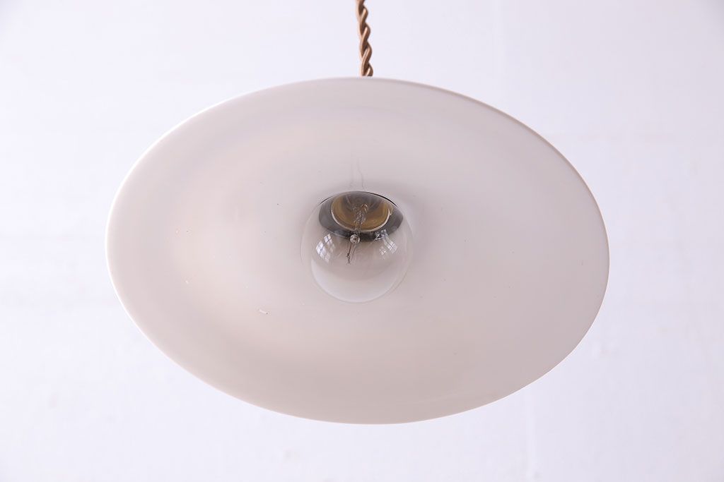 昭和レトロ　温かみのある平笠のシェード(電笠)(2)