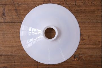 昭和レトロ　温かみのある平笠のシェード(電笠)(2)