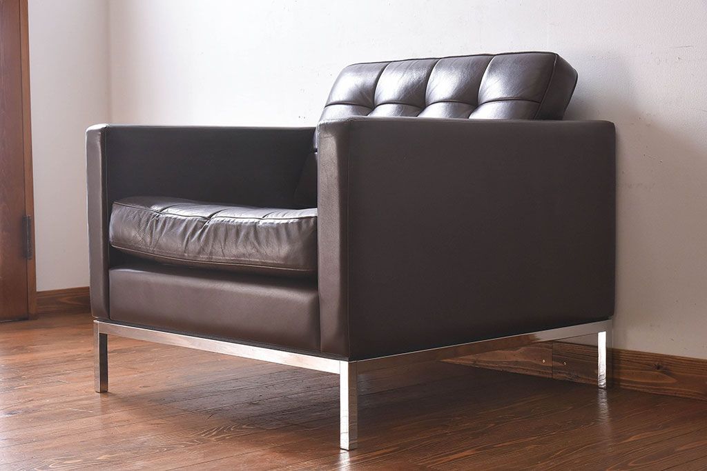 ヴィンテージ家具　ビンテージ　KNOLL(ノール)　廃盤品　モダンなラウンジソファ(1人掛けソファ)