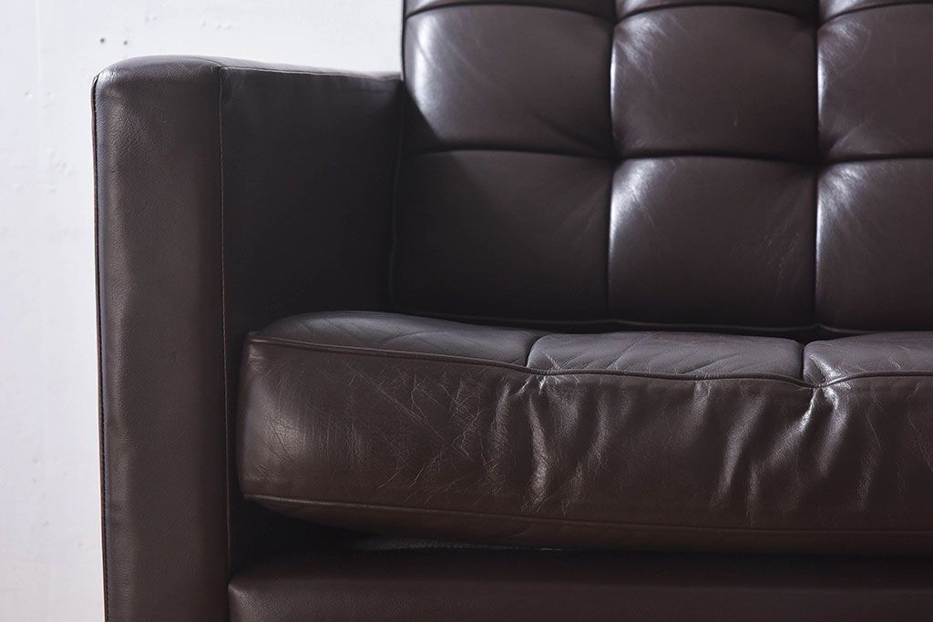 ヴィンテージ家具　ビンテージ　KNOLL(ノール)　廃盤品　モダンなラウンジソファ(1人掛けソファ)