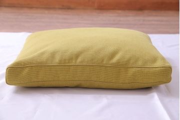 アンティーク雑貨　中古　arflex(アルフレックス)　OLTANO(オルタノ)　スモーキーカラーのクッション(2)