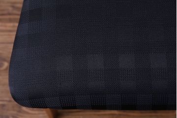 中古　COSTANTINI PIETRO(コスタンチーニ・ピエトロ)　モダンなデザインがおしゃれなダイニングチェア(イス)(1)です。
