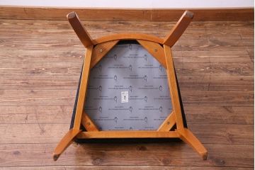 中古　COSTANTINI PIETRO(コスタンチーニ・ピエトロ)　モダンなデザインがおしゃれなダイニングチェア(イス)(1)です。
