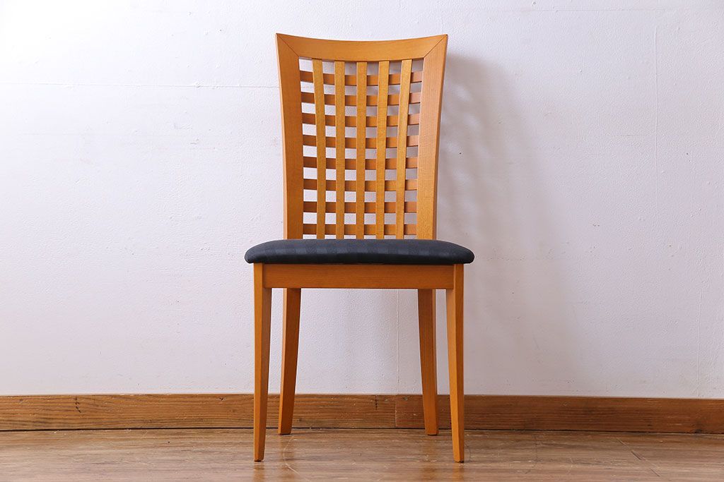 中古　COSTANTINI PIETRO(コスタンチーニ・ピエトロ)　優雅なシルエットのダイニングチェア(イス)(1)