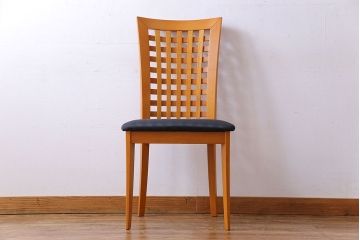 中古　COSTANTINI PIETRO(コスタンチーニ・ピエトロ)　優雅なシルエットのダイニングチェア(イス)(1)