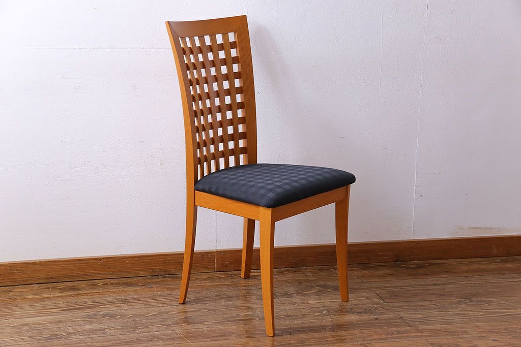 中古　COSTANTINI PIETRO(コスタンチーニ・ピエトロ)　優雅なシルエットのダイニングチェア(イス)(1)