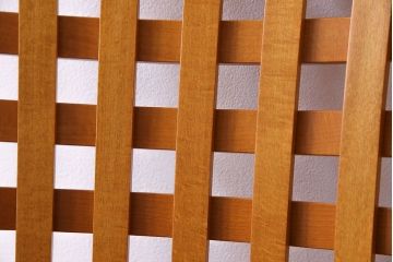 中古　COSTANTINI PIETRO(コスタンチーニ・ピエトロ)　優雅なシルエットのダイニングチェア(イス)(1)