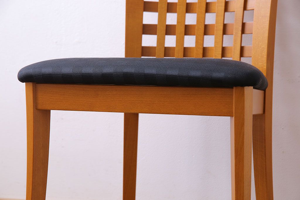 中古　COSTANTINI PIETRO(コスタンチーニ・ピエトロ)　優雅なシルエットのダイニングチェア(イス)(1)