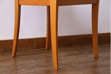 中古　COSTANTINI PIETRO(コスタンチーニ・ピエトロ)　優雅なシルエットのダイニングチェア(イス)(1)