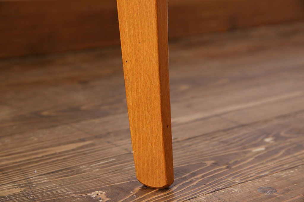 中古　COSTANTINI PIETRO(コスタンチーニ・ピエトロ)　優雅なシルエットのダイニングチェア(イス)(1)