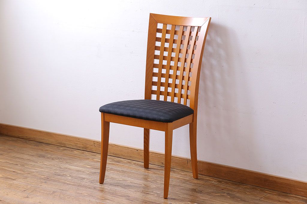 中古　COSTANTINI PIETRO(コスタンチーニ・ピエトロ)　優雅なシルエットのダイニングチェア(イス)(2)