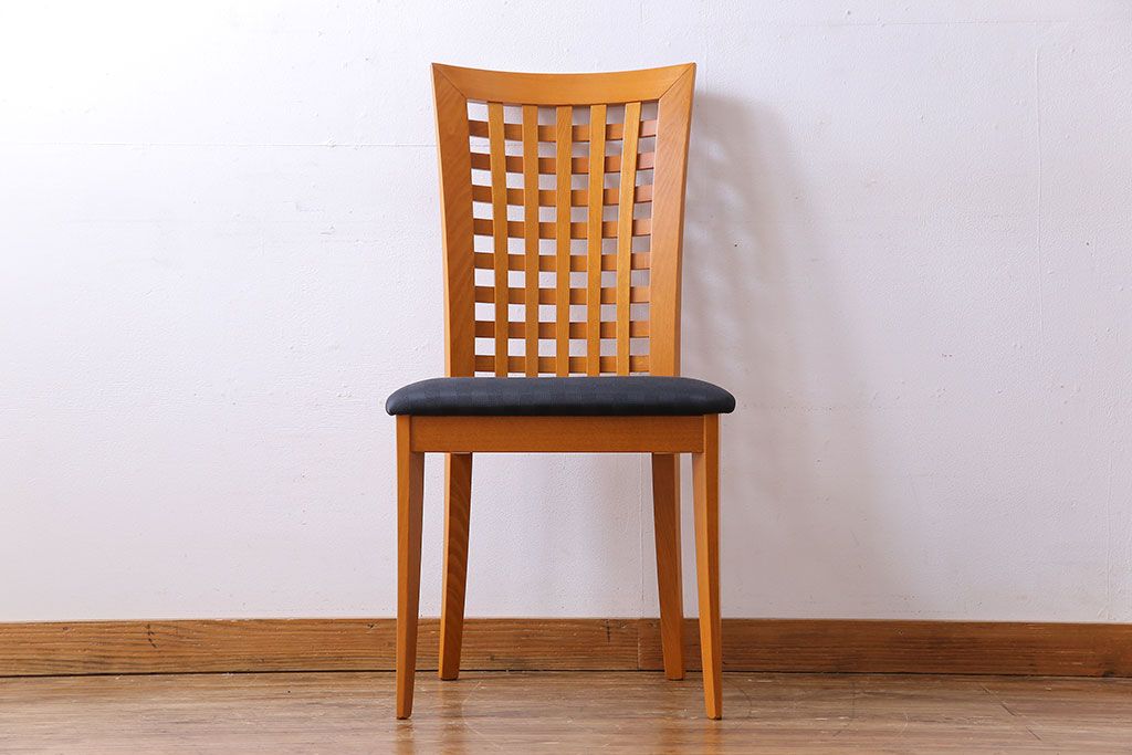 中古　COSTANTINI PIETRO(コスタンチーニ・ピエトロ)　優雅なシルエットのダイニングチェア(イス)(2)