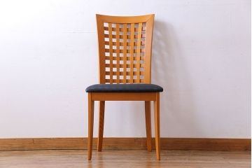 中古　COSTANTINI PIETRO(コスタンチーニ・ピエトロ)　優雅なシルエットのダイニングチェア(イス)(2)