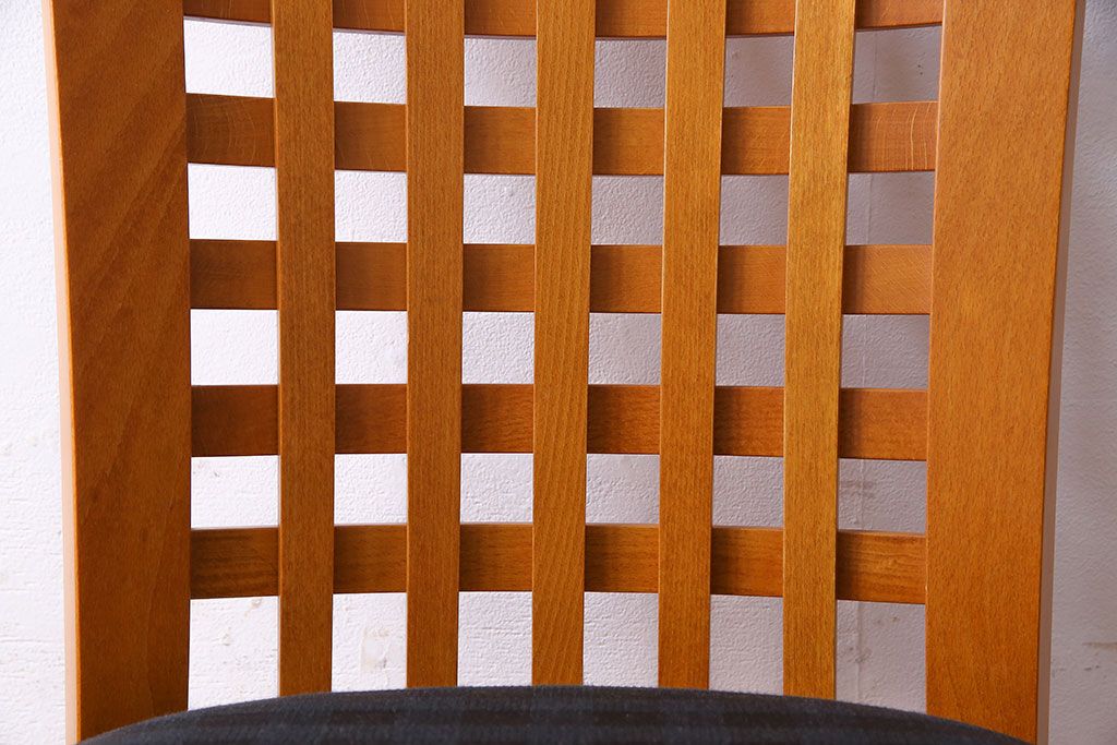 中古　COSTANTINI PIETRO(コスタンチーニ・ピエトロ)　優雅なシルエットのダイニングチェア(イス)(2)