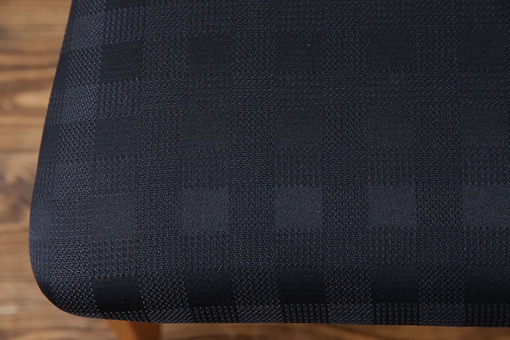 中古　COSTANTINI PIETRO(コスタンチーニ・ピエトロ)　優雅なシルエットのダイニングチェア(イス)(2)