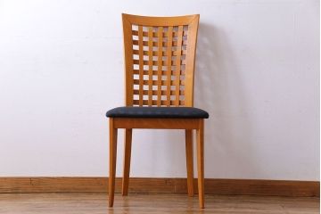 中古　COSTANTINI PIETRO(コスタンチーニ・ピエトロ)　モダンなデザインがおしゃれなダイニングチェア(イス)