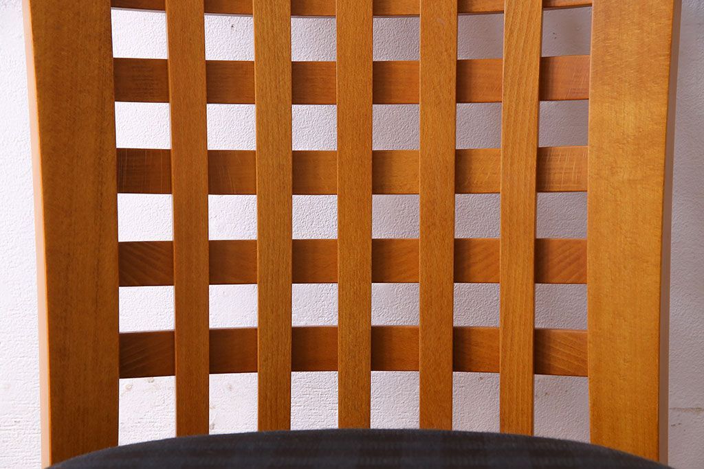 中古　COSTANTINI PIETRO(コスタンチーニ・ピエトロ)　モダンなデザインがおしゃれなダイニングチェア(イス)