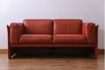中古　Cassinaixc.(カッシーナイクスシー)　405-2P DUC(デュック) 革製二人掛けソファ(1)(定価約116万円)
