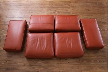 中古　Cassinaixc.(カッシーナイクスシー)　405-2P DUC(デュック) 革製二人掛けソファ(1)(定価約116万円)
