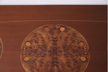 イタリア製　中古　ロココ様式象嵌入りダイニングテーブル(定価28万)
