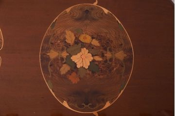 イタリア製　中古　ロココ様式象嵌入りダイニングテーブル(定価28万)