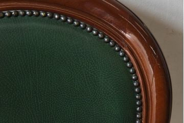 中古　フランス製　上品なデザインが魅力的な本革のチェア(椅子)(1)
