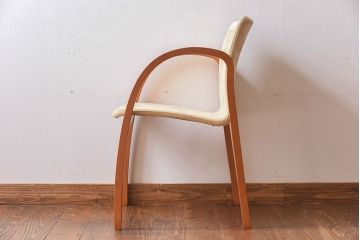 中古　arflex(アルフレックス)　FK アームがおしゃれなチェア(定価約5万円)