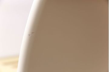 中古　arflex(アルフレックス)　FRUTTA(フルッタ)　曲線とホワイトカラーが美しいダブルベッド(ベッドフレーム)