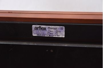 中古　arflex(アルフレックス)　ガラス扉付き　COMPOSER(コンポーザー)(戸棚、収納棚)(2)(定価約15万円)