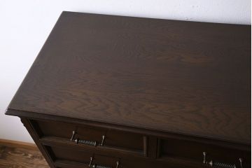 ヴィンテージ家具　ビンテージ　永田良介商店　シックなデザインが魅力的な大型チェスト(引き出し)