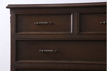 ヴィンテージ家具　ビンテージ　永田良介商店　シックなデザインが魅力的な大型チェスト(引き出し)