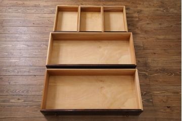 中古美品　松本民芸家具　直線的なデザインが美しいD型和タンス(箪笥、チェスト、着物箪笥)(定価約54万円)