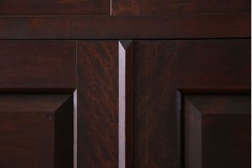 中古美品　松本民芸家具　直線的なデザインが美しいD型和タンス(箪笥、チェスト、着物箪笥)(定価約54万円)