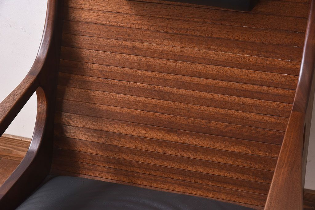 中古美品　大原一徳　牛革使用!ウォールナット材の上質なパーソナルチェア(椅子、イス)(定価約17万円)