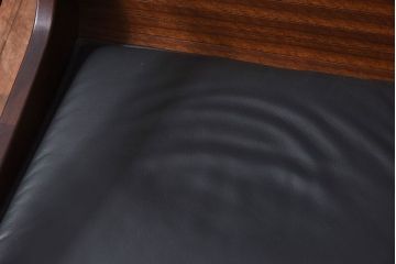 中古美品　大原一徳　牛革使用!ウォールナット材の上質なパーソナルチェア(椅子、イス)(定価約17万円)