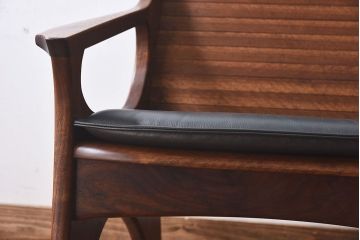 中古美品　大原一徳　牛革使用!ウォールナット材の上質なパーソナルチェア(椅子、イス)(定価約17万円)