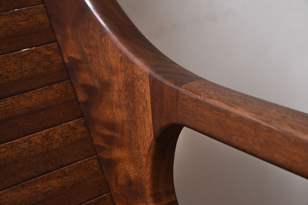 中古美品　大原一徳　牛革使用!ウォールナット材の上質なパーソナルチェア(椅子、イス)(定価約17万円)