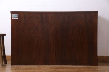 中古美品　伝統民芸家具　岩谷堂　あられ紋様が存在感を引き立てる衣装箪笥(サイドボード、キャビネット)(定価約32万円)