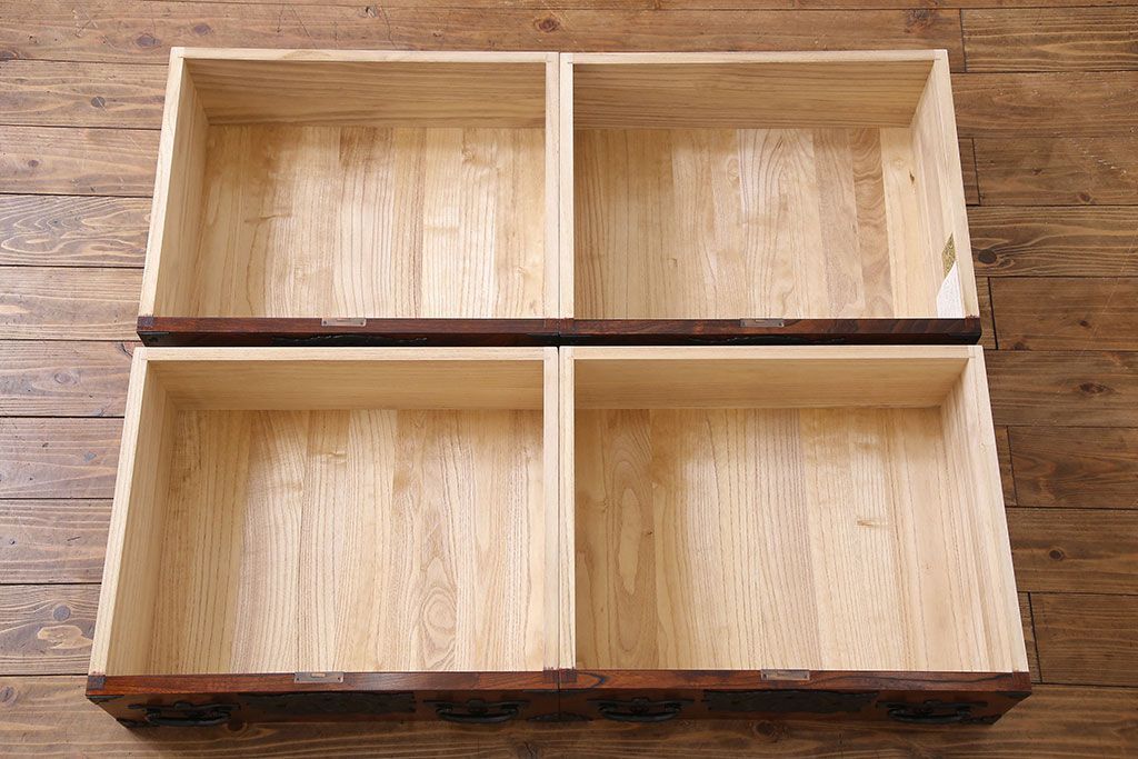 中古美品　伝統民芸家具　岩谷堂箪笥　小振りな大きさが魅力的なチェスト(サイドチェスト、引き出し)(定価約28万円)