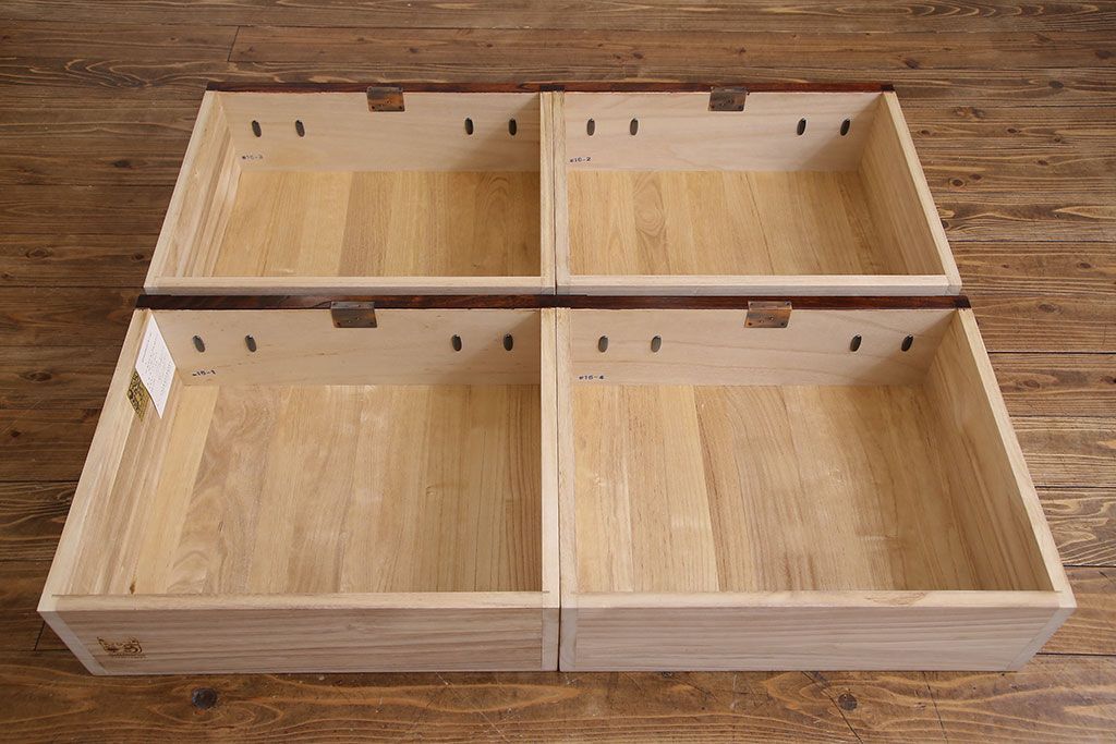 中古美品　伝統民芸家具　岩谷堂箪笥　小振りな大きさが魅力的なチェスト(サイドチェスト、引き出し)(定価約28万円)