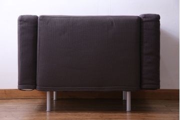 中古　Cassina(カッシーナ)　GRANDANGOLO(グランダンゴロ)　1人掛けソファ(1Pソファ、シングルソファ)(定価約38万円)