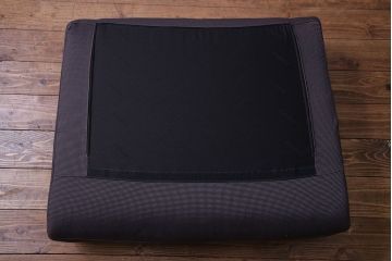 中古　Cassina(カッシーナ)　GRANDANGOLO(グランダンゴロ)　1人掛けソファ(1Pソファ、シングルソファ)(定価約38万円)