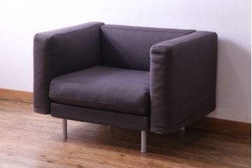 中古　Cassina(カッシーナ)　GRANDANGOLO(グランダンゴロ)　1人掛けソファ(1Pソファ、シングルソファ)(定価約38万円)